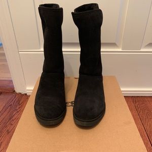 Amie Ugg Boot, Black Size 7